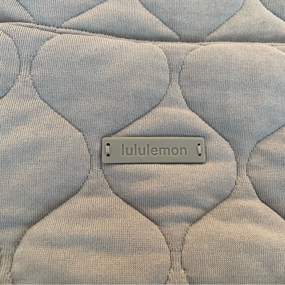 NWT Scuba Oversized Quilted Half Zip in Riverstone - Picture 5 of 8